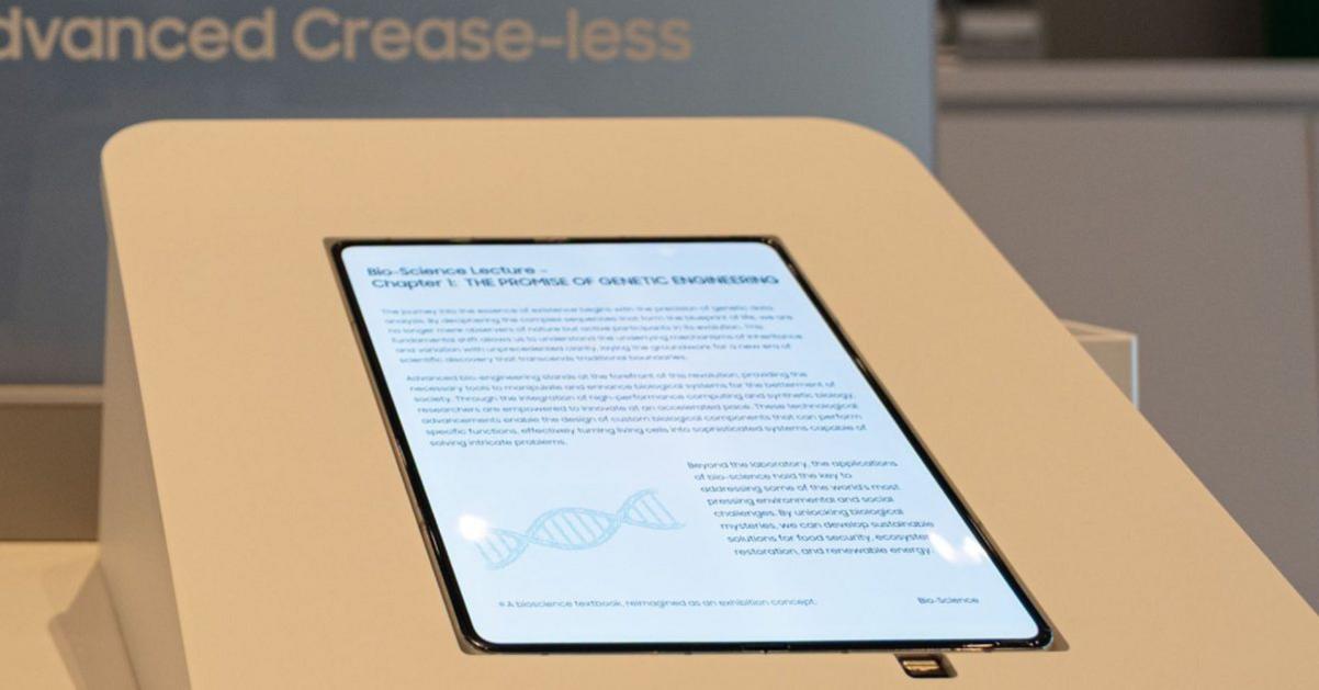 The is likely the iPhone Fold display and it looks amazing