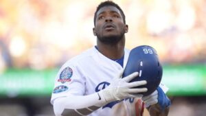Tòa án chọn bồi thẩm đoàn vụ cựu cầu thủ Dodgers Yasiel Puig cá cược bất hợp pháp