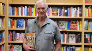 Tác giả, đạo diễn phim Sayles sẽ xuất hiện vào ngày 20 tháng Giêng tại Berkeley để ra mắt sách mới