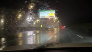 Thời tiết Vùng Vịnh: Cảnh báo gió mạnh và ngập lụt ven biển