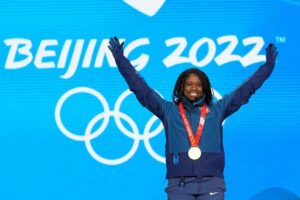 Erin Jackson không muốn là phụ nữ da màu duy nhất đoạt HCV cá nhân Olympic Mùa đông 20 Erin Jackson không muốn là phụ nữ da màu duy nhất đoạt HCV cá nhân Olympic Mùa đông