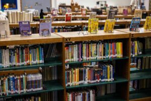 Học sinh Texas có thể nhận $300 khi viết thư về một câu chuyện thay đổi cuộc đời