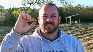 Giáo viên Texas tìm thấy kim cương sau khi hỏi Siri 34 Giáo viên Texas tìm thấy kim cương sau khi hỏi Siri