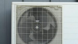 Người đàn ông Delaware bị buộc tội ăn cắp phụ tùng máy điều hòa của hai nhà thờ