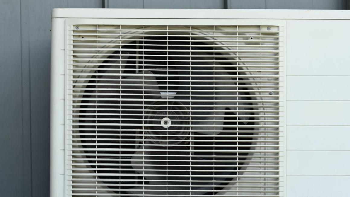 Người đàn ông Delaware bị buộc tội ăn cắp phụ tùng máy điều hòa của hai nhà thờ 1 air conditioner 1