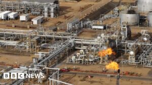 Tổng Thống Donald Trump muốn khai thác dầu mỏ Venezuela?