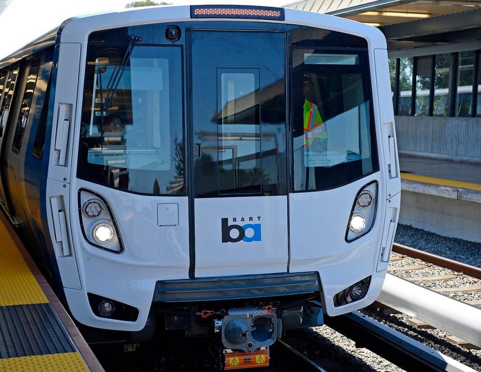 Phụ nữ tử vong sau khi bị tàu BART đâm tại Ga West Oakland 1 bart 0118 0711 1