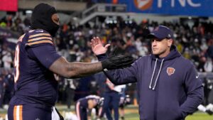 Huấn luyện viên Ben Johnson ‘chửi thề’ sau chiến thắng của Chicago Bears