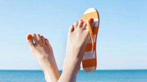 Dép dép nào tốt nhất cho du lịch và sử dụng hàng ngày?