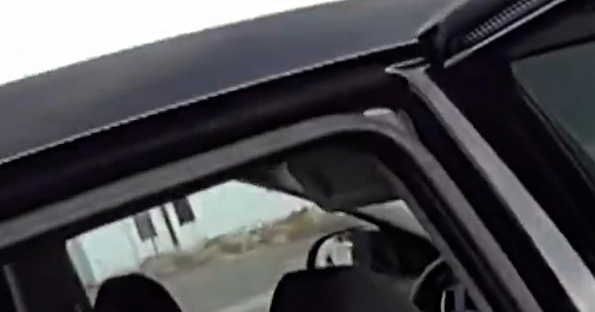 Cảnh sát Colorado tìm thấy thiếu niên mất tích trong xe ăn cắp 1 boy co thumb crjh8n