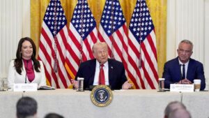 Tổng Thống Trump công bố kế hoạch 50 tỷ đô la cho y tế nông thôn