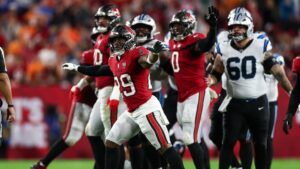 Buccaneers thắng, quyết định ngôi vương NFC South chờ trận Saints - Falcons 3 Buccaneers thắng, quyết định ngôi vương NFC South chờ trận Saints – Falcons