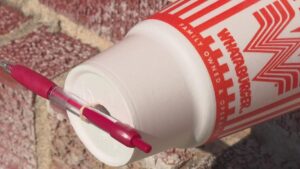 Lý Thuyết Dùng Chén Styrofoam Whataburger Bảo Vệ Ống Nước