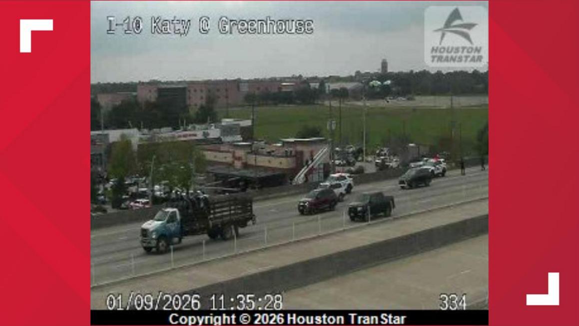 Cảnh sát ứng phó vụ việc tại một nhà hàng ở Xa lộ Katy 1 c9167361 3e1f 48d6 9d50