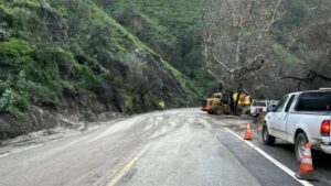 Đường Topanga Canyon Boulevard Sẽ Đóng Cửa Cuối Tuần
