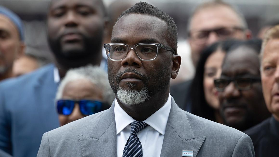 Tại sao Thị trưởng Chicago lại bênh vực nhà độc tài Maduro? 1 chicago mayor brandon johnson