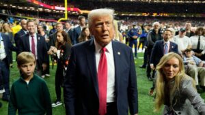 Tổng Thống Trump Có Đi Super Bowl Lần Thứ 60 Hay Không? Đây Là Điều Ông Nói.