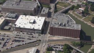 Hạt Harris Tuyển Thêm 131 Nhân Viên Nhà Tù Giữa Bối Cảnh Biểu Tình Vì Các Vụ Tử Vong 3 Hạt Harris Tuyển Thêm 131 Nhân Viên Nhà Tù Giữa Bối Cảnh Biểu Tình Vì Các Vụ Tử Vong