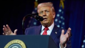 Tổng Thống Donald Trump Đưa Ra Mốc Thời Gian Mới Cho Các Khoản Chi Trả Từ Thuế Quan