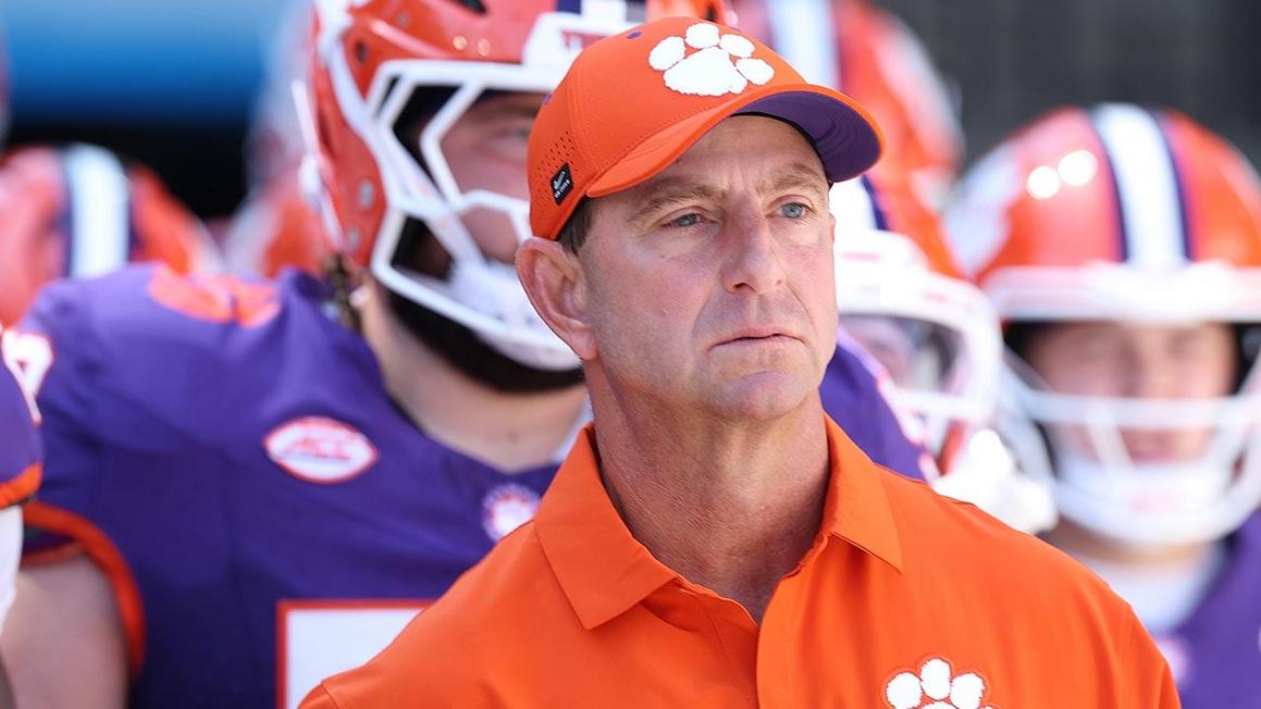 NCAA Điều Tra Cáo Buộc Gian Lận Cổng Chuyển Nhượng Từ Huấn Luyện Viên Clemson 1 dabo swinney clemson tigers 0124 26