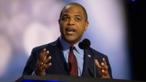 Thị trưởng Dallas ca ngợi thành phố là ‘nơi lánh nạn khỏi chủ nghĩa xã hội’