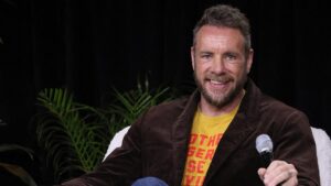 Dax Shepard muốn trả tiền để con gái đông lạnh trứng khi 18 tuổi