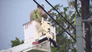 CenterPoint Energy Triển Khai Nâng Cấp Sau Bão Lớn Khi Nguy Cơ Băng Giá Bao Trùm Khu Vực Houston 10 CenterPoint Energy Triển Khai Nâng Cấp Sau Bão Lớn Khi Nguy Cơ Băng Giá Bao Trùm Khu Vực Houston