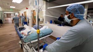 Nhóm y tế phản bác nghiên cứu khoa học về chính sách DEI