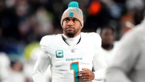 Tua Tagovailoa có thể rời Dolphins sau mùa giải gây thất vọng