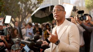 Tội ác còn lại của Don Lemon: Phản bội nghề báo 4 Tội ác còn lại của Don Lemon: Phản bội nghề báo