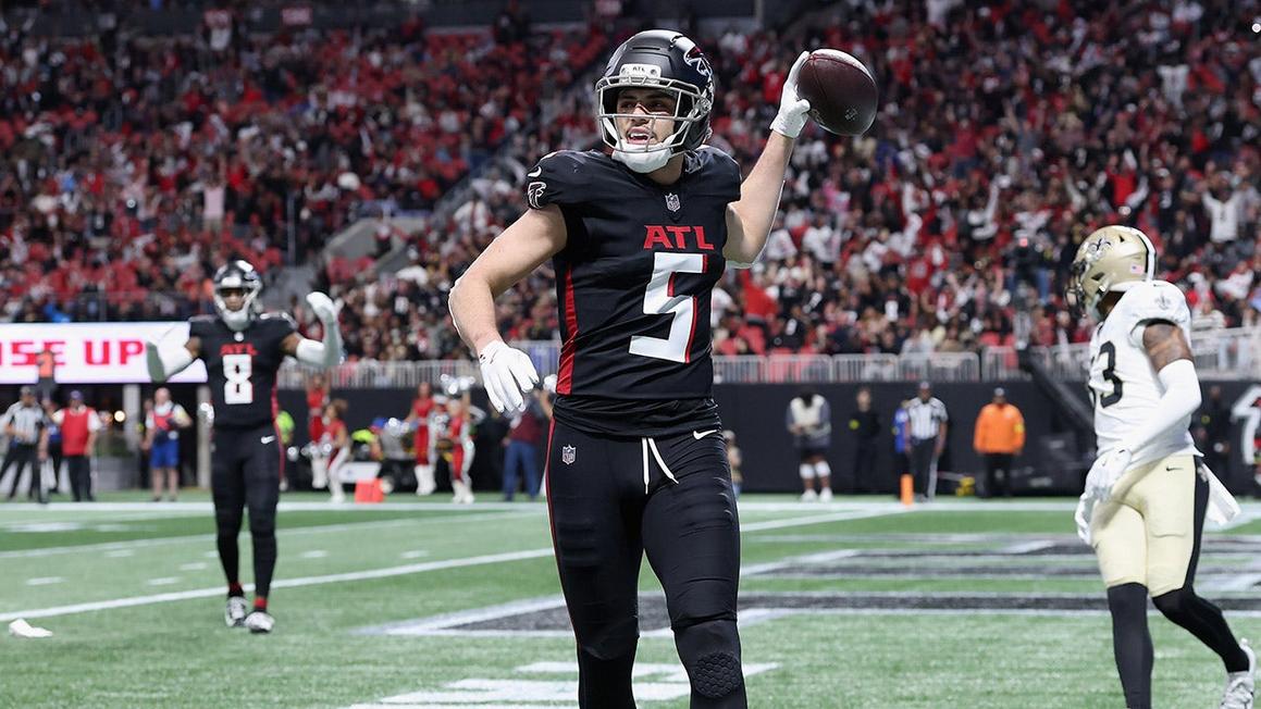 Carolina Panthers vào vòng Playoff sau chiến thắng của Atlanta Falcons 1 drake london 1426