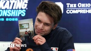 Vận động viên trượt băng Mỹ có cha mẹ thiệt mạng trong vụ tai nạn máy bay DC sẽ dự Olympic