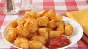 Tater Tots bị thu hồi tại 26 tiểu bang vì lẫn mảnh nhựa