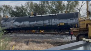 Tàu hỏa trật bánh gần biên giới Texas và Louisiana