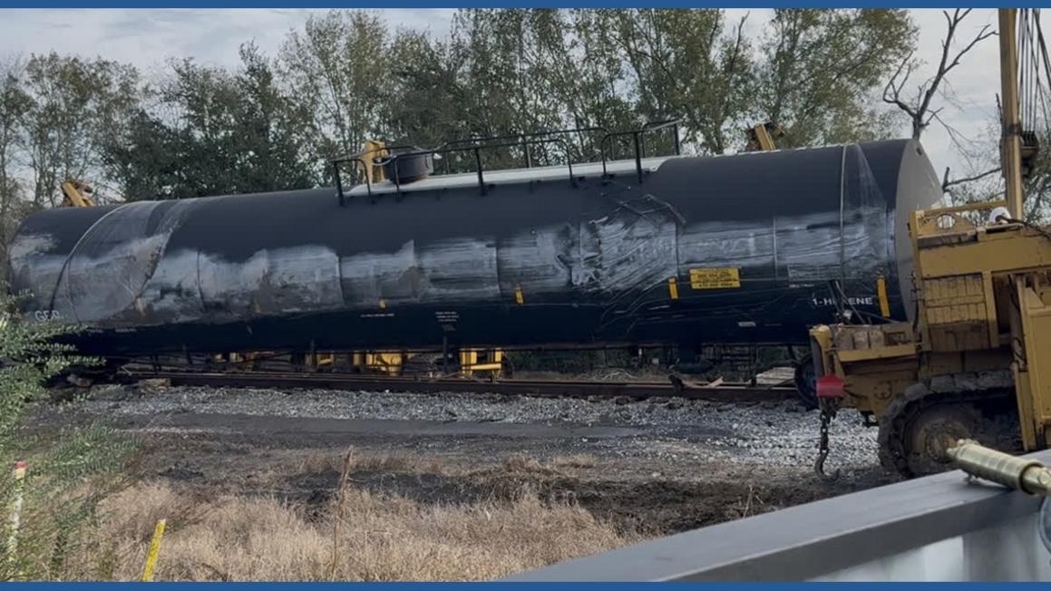 Tàu hỏa trật bánh gần biên giới Texas và Louisiana 1 ea8c9d45 166e 492a 8786