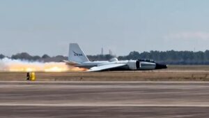 NASA Công Bố Chi Tiết Vụ Máy Bay Hạ Cánh Khẩn Cấp Ở Sân Bay Ellington