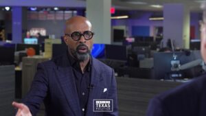 Mục sư Texas vẫn tiếp tục giảng đạo nếu đắc cử vào Quốc Hội