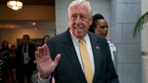 Dân biểu Steny Hoyer về hưu sau nhiều thập kỷ phục vụ