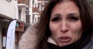 Người Mẹ Tìm Kiếm Con Mất Tích Sau Vụ Cháy Resort Trượt Tuyết 6 Người Mẹ Tìm Kiếm Con Mất Tích Sau Vụ Cháy Resort Trượt Tuyết