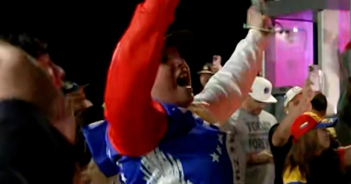 Cộng đồng người Venezuela tại Miami hân hoan trước tin bắt giữ Maduro 1 f vert brk miami celebrates 260103.00 00 03 03.Still002 by8euw