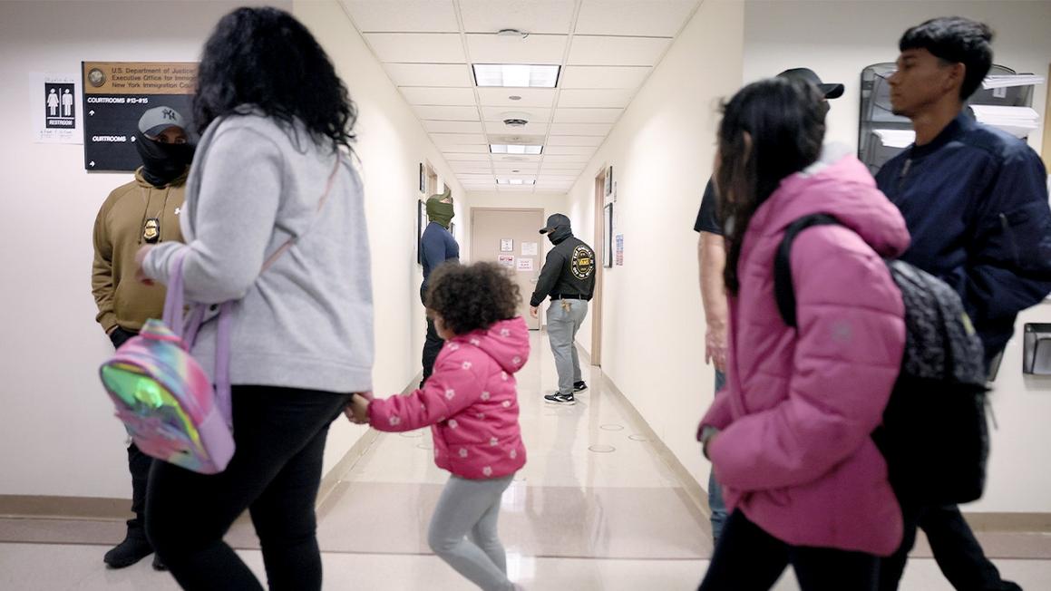 federal agents immigration court