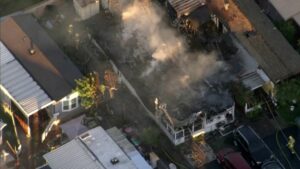 Một người thiệt mạng trong vụ hỏa hoạn tại khu nhà di động Fullerton