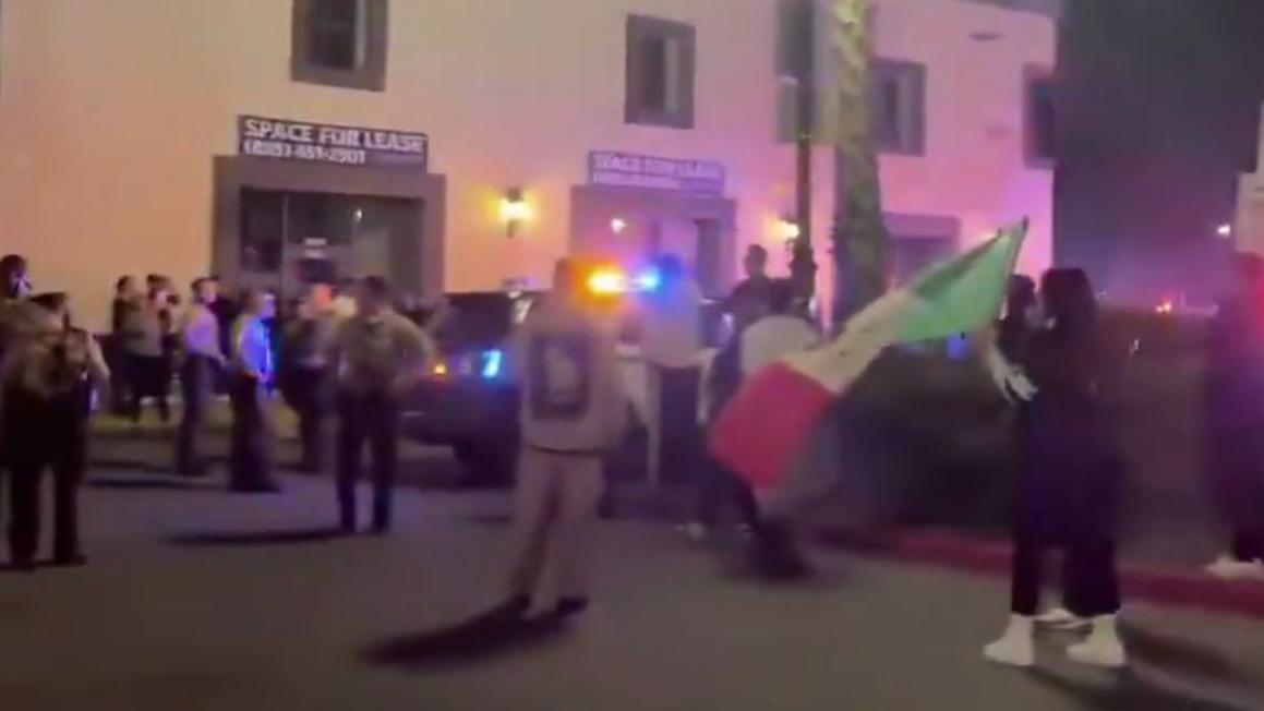 Nhân viên TSA bị nhầm là đặc vụ ICE, gây ra cuộc biểu tình ở Lynwood 1 generic web main 23