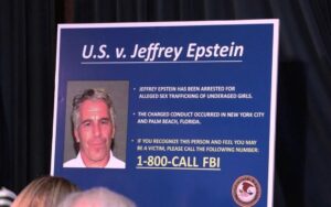 Thông Tin Tố Giác: Jeffrey Epstein Có Một 'Chuyên Gia Hacker' 21 Thông Tin Tố Giác: Jeffrey Epstein Có Một ‘Chuyên Gia Hacker’