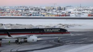 Tổng Thống Donald Trump nhắm đến Greenland, gây căng thẳng với châu Âu