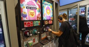 7-Eleven Mở Cửa Tại Sân Bay SeaTac, Phục Vụ Slurpees Suốt Ngày Đêm 21 7-Eleven Mở Cửa Tại Sân Bay SeaTac, Phục Vụ Slurpees Suốt Ngày Đêm