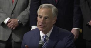 Bão Tuyết Mùa Đông Khắc Nghiệt ập đến Texas