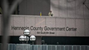 Giới Chức Minneapolis Phản Đối ICE, Kêu Gọi Rút Khỏi Khu Vực 28 Giới Chức Minneapolis Phản Đối ICE, Kêu Gọi Rút Khỏi Khu Vực