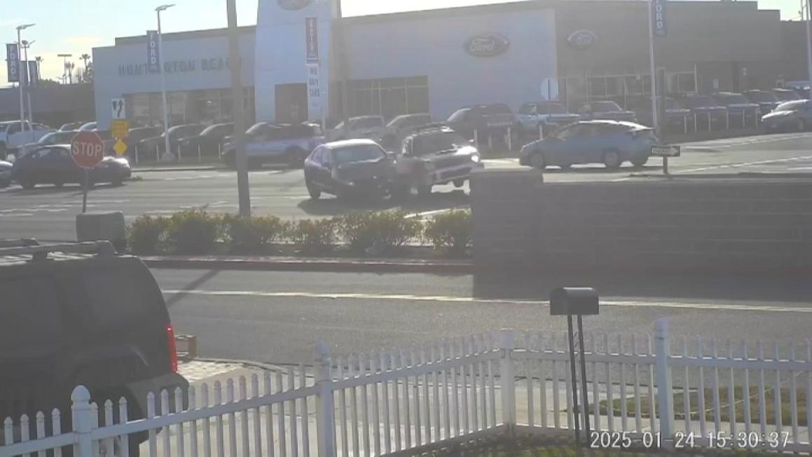 11 vụ tai nạn giao thông tại một giao lộ ở Huntington Beach trong 3 năm 1 huntington beach intersection