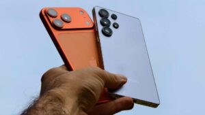 Apple và Samsung ‘thống trị’ doanh số điện thoại năm 2025, nhưng giá có thể tăng vào năm 2026